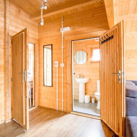 The Baltic Cabin - Cains Brewery Village 利物浦 外观 照片